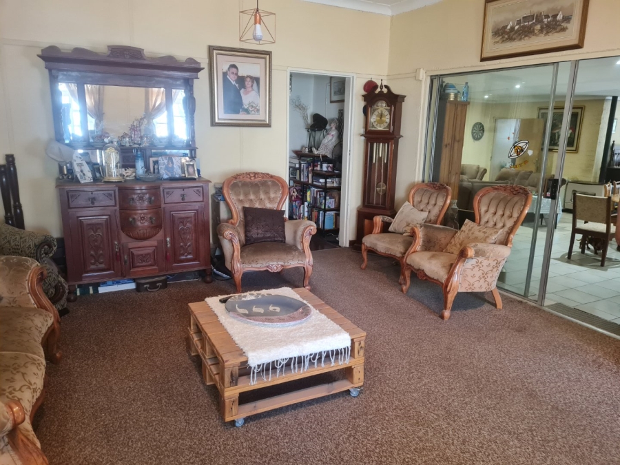 4 Bedroom Property for Sale in Noordhoek Free State